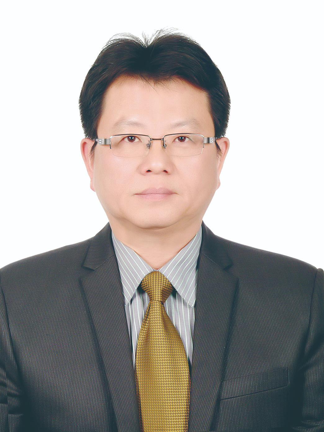 陳詠福